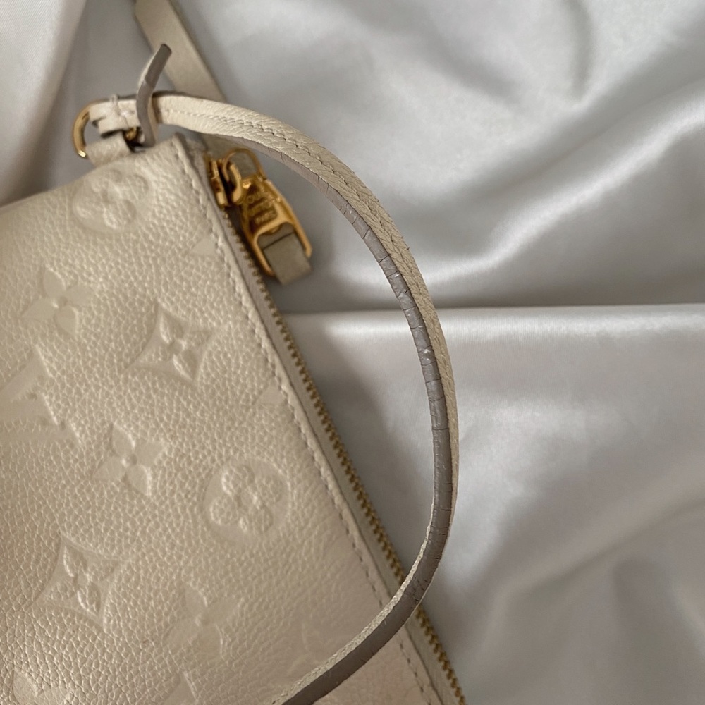 🕊SOLD🕊 LOUIS VUITTON EMPREINTE CITADINE POCHETTE - Picture 12 of 16